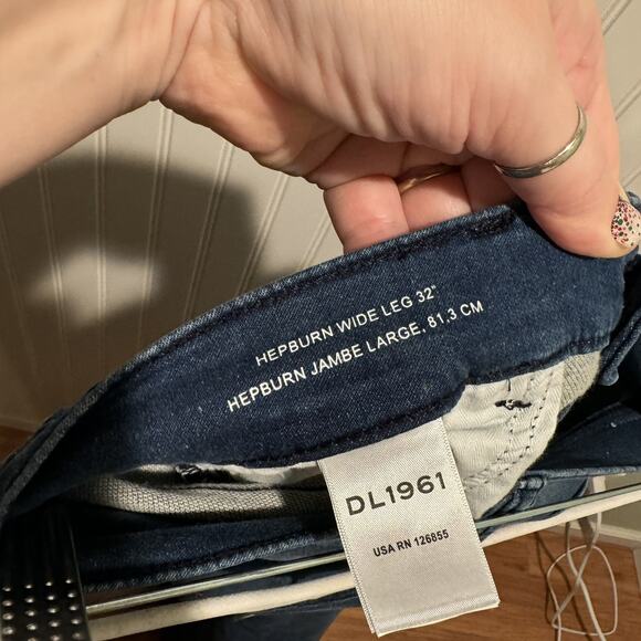 DL1961 Hepburn Wide Leg Jeans Softwear Size 28 - Picture 6 of 7